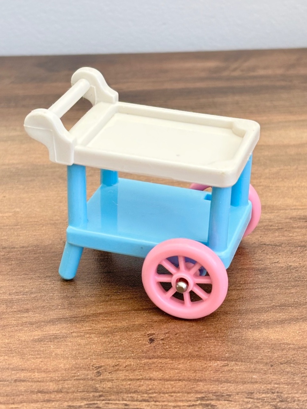 VINTAGE 1993 Fisher Price Loving Family Dream Dollhouse Rolling Kitchen Tea Cart